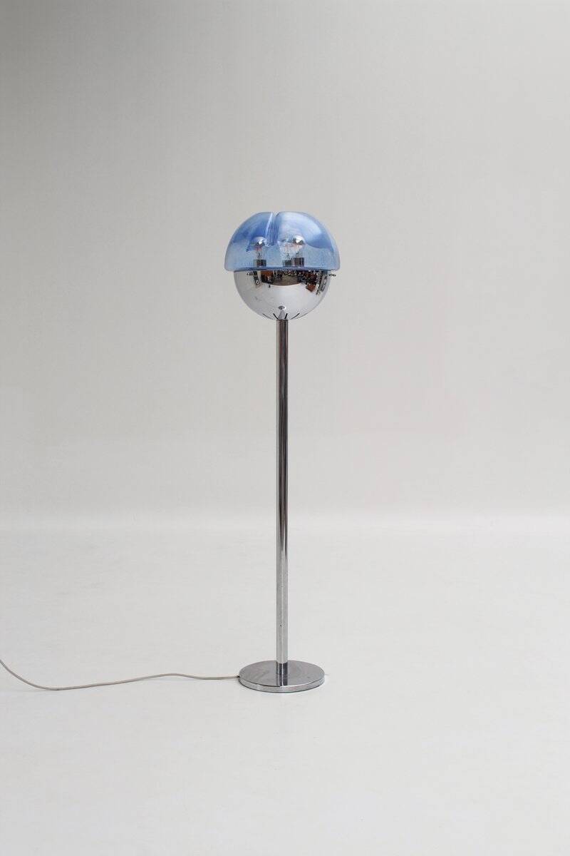 Lampadaire en chrome et verre de Murano bleu, 1970s