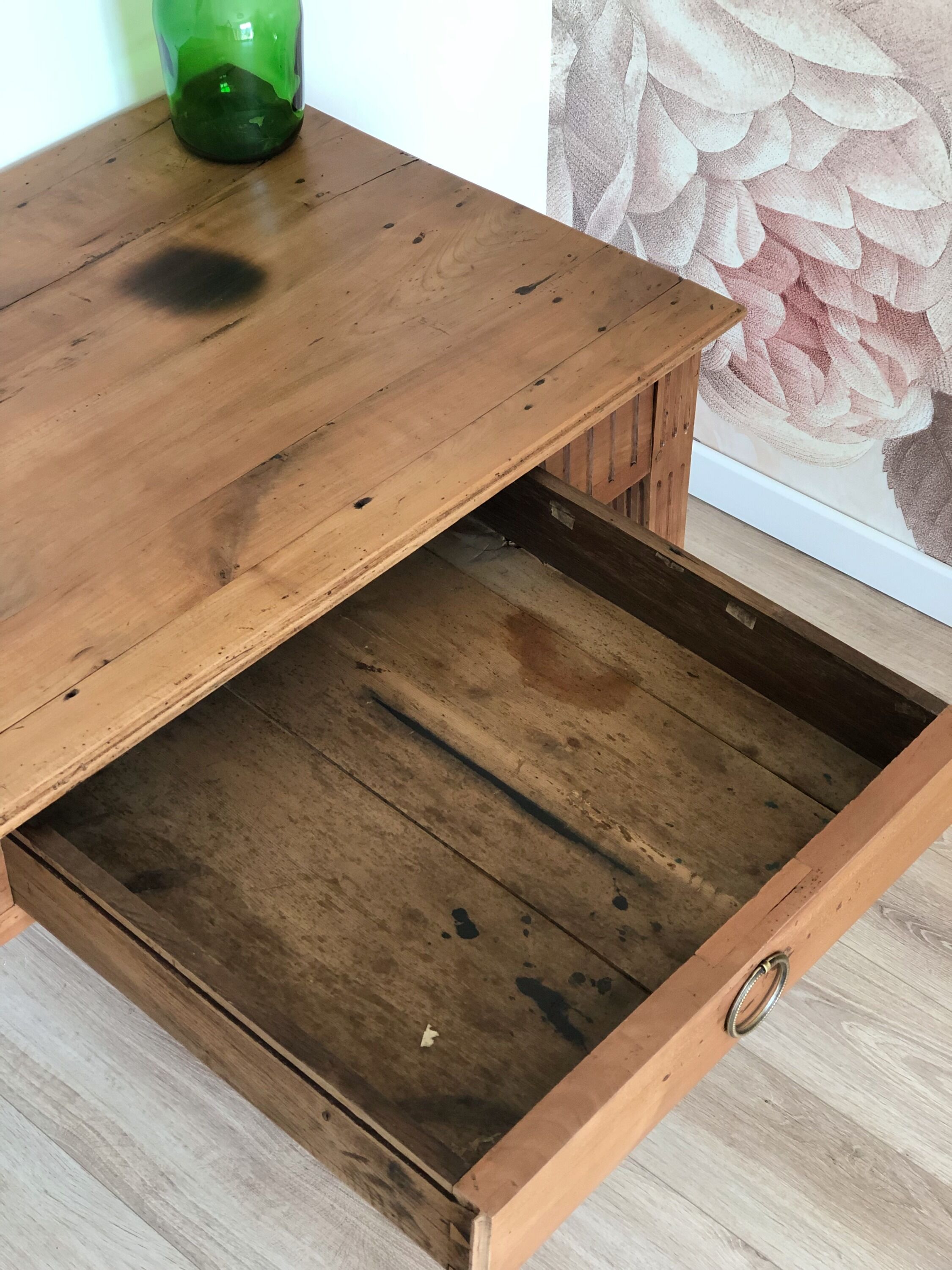 Louis XVI desk
