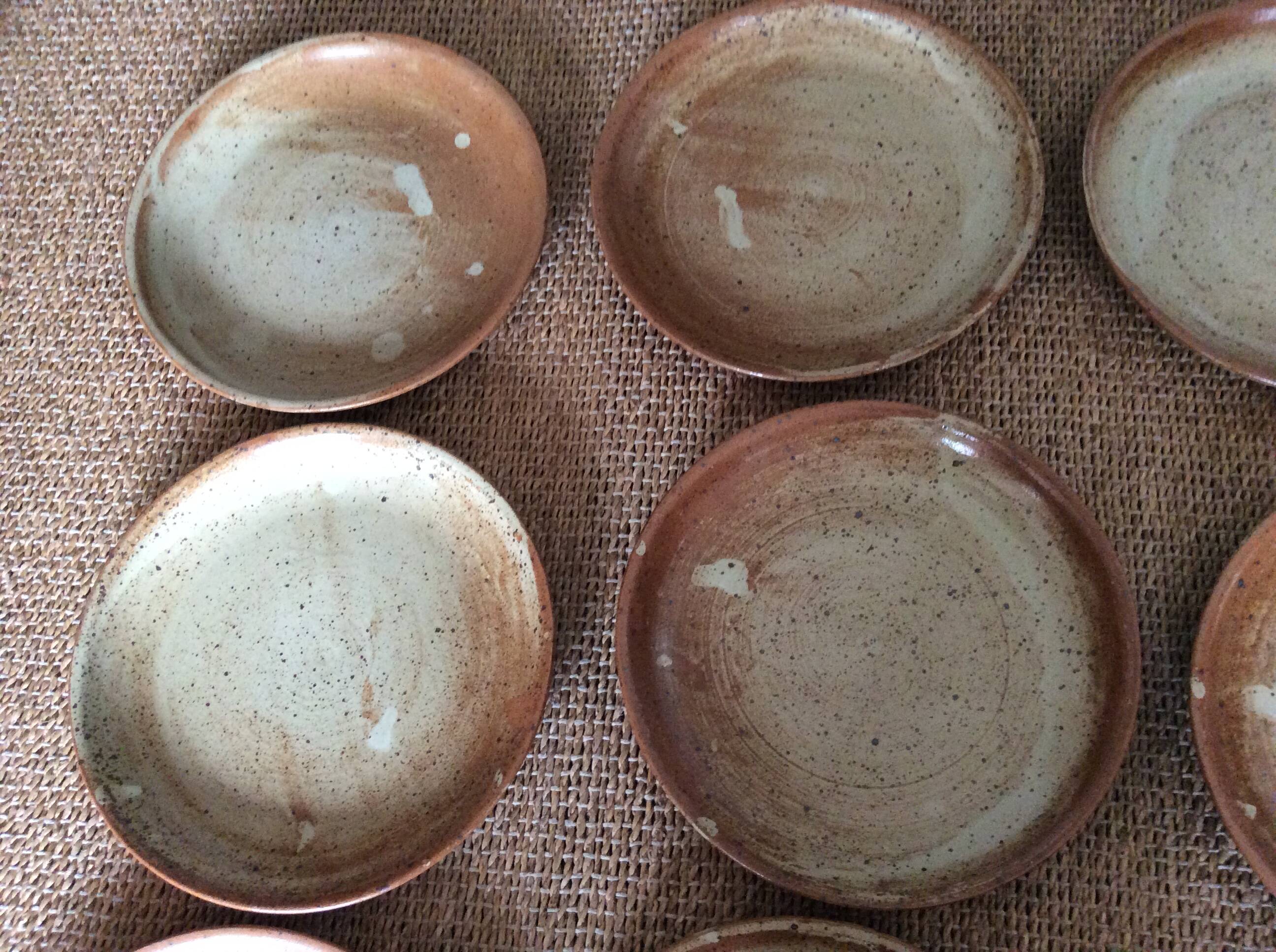 9 stoneware flat plates