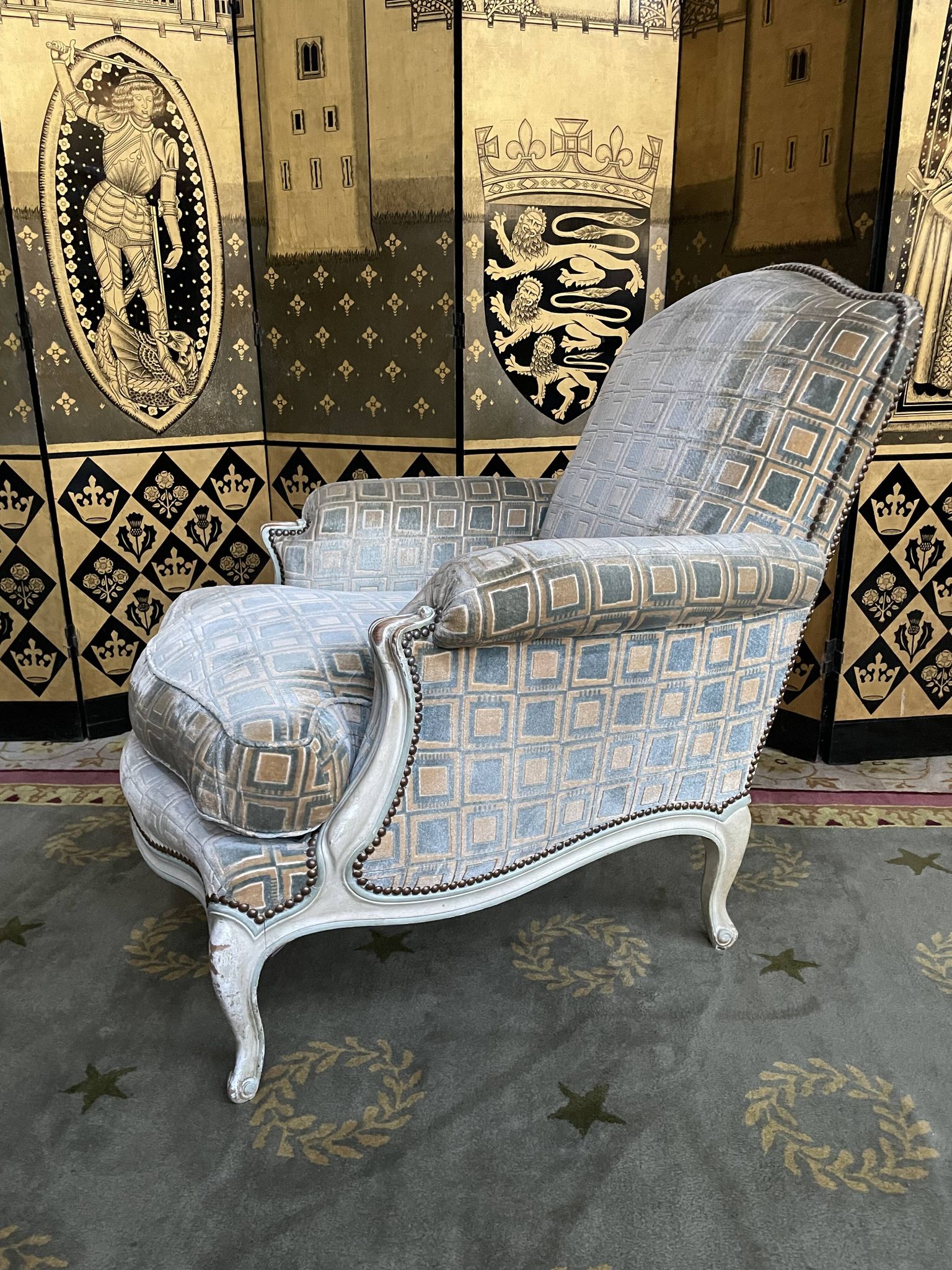 Fauteuil bergère de style Louis XV