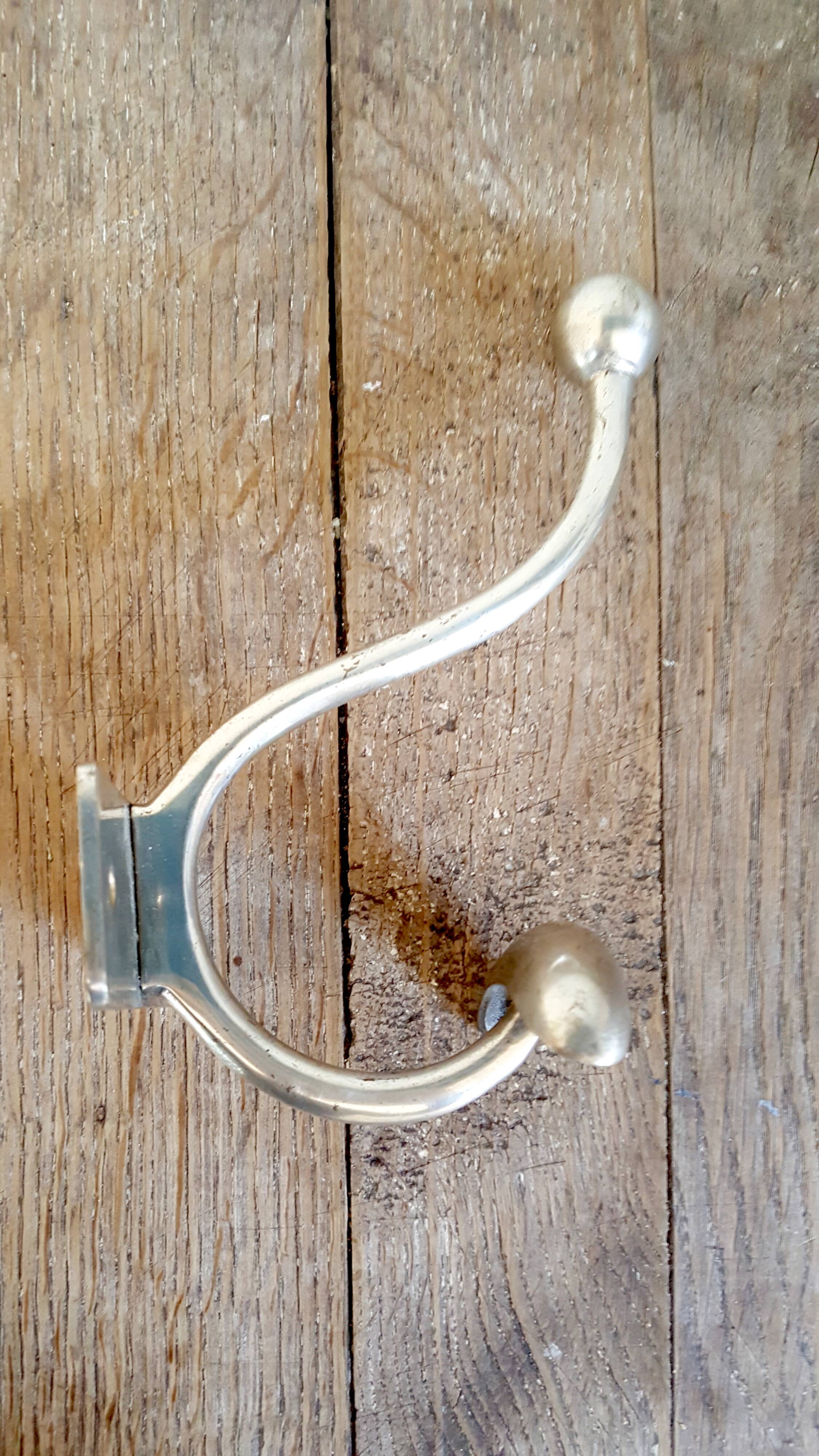 Old chrome metal school patère