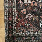 Antique handmade Hamadan Persian rug, ivory medallion on dark background 148x103.