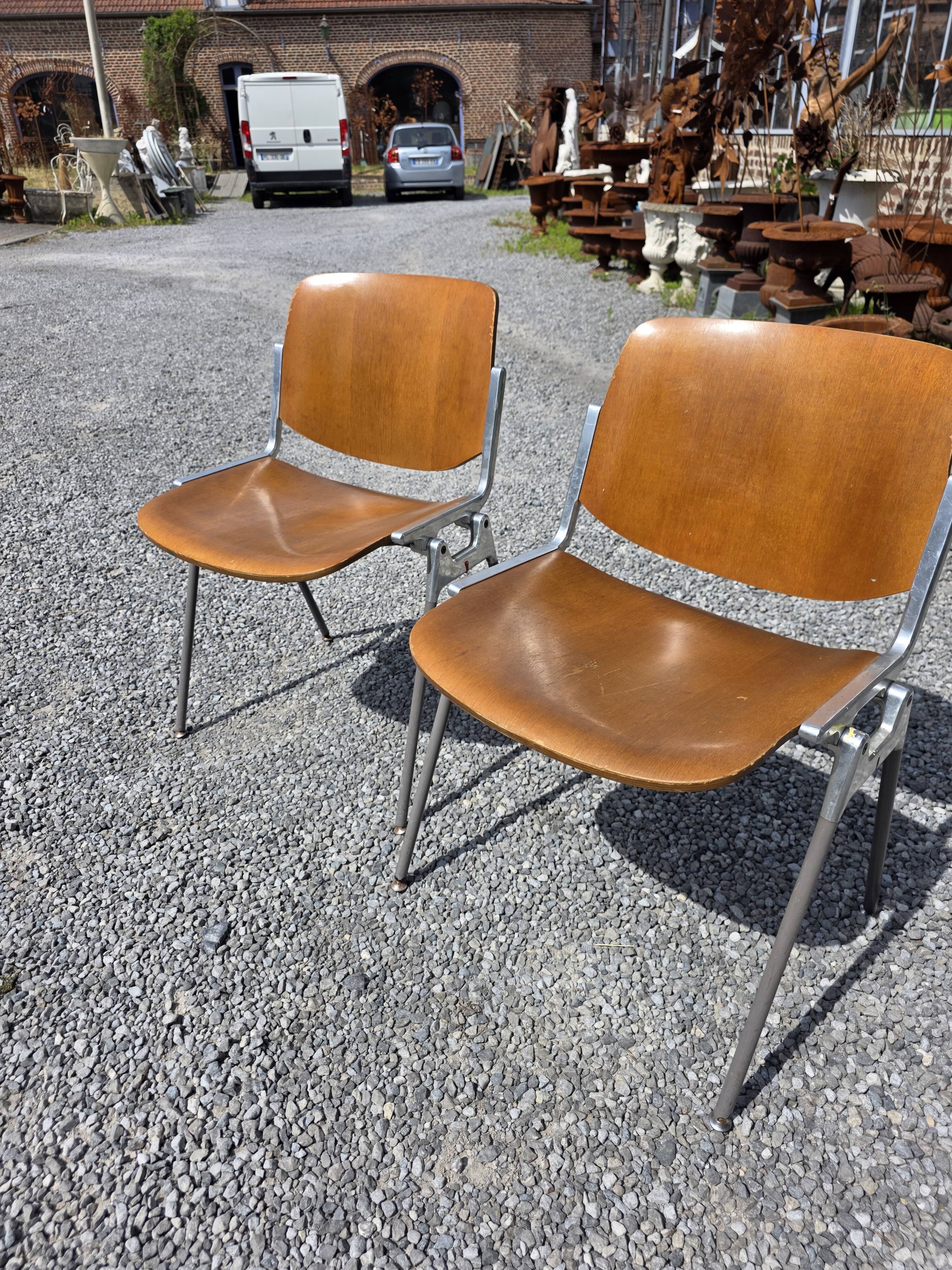 Paire de chaises "DSC 106" par Giancarlo Piretti pour Castelli, 1960