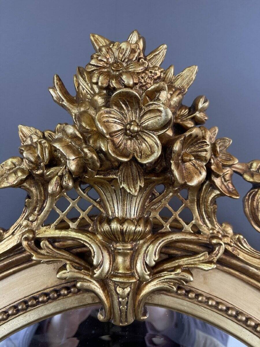Miroir ovale en bois doré Napoléon III