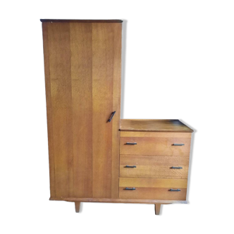 Armoire asymétrique