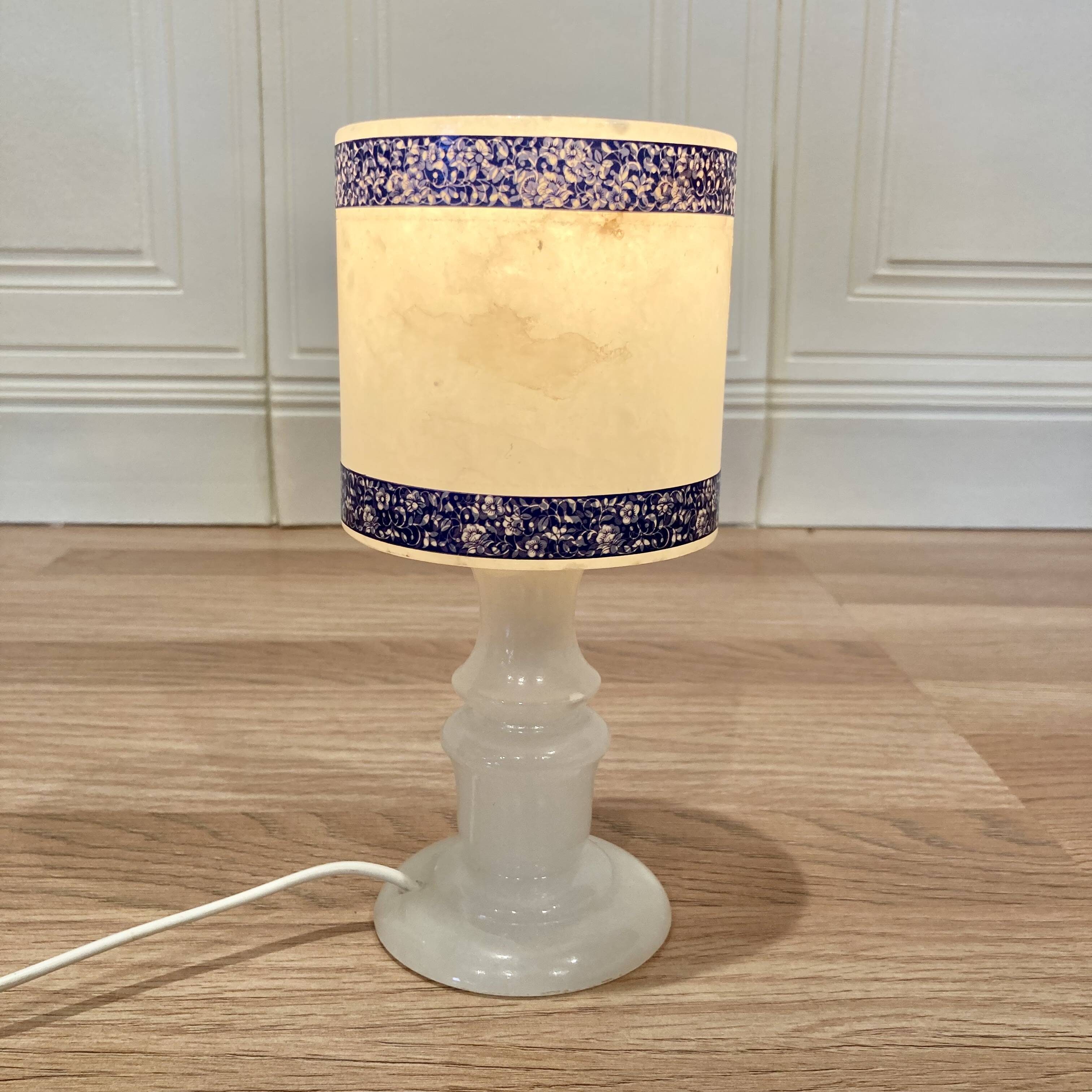 Ensemble de cinq lampes en albâtre design 1950.