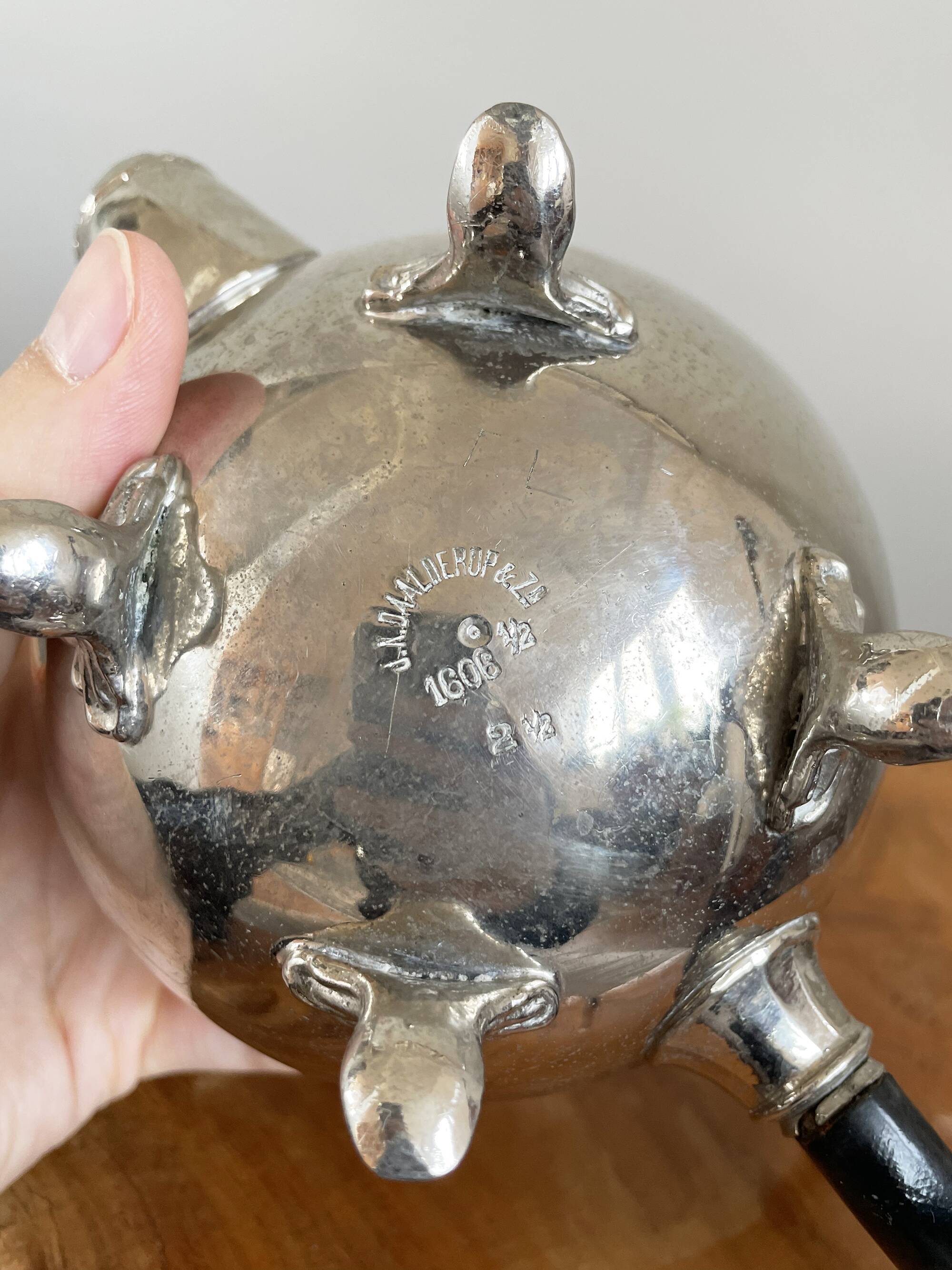 Silver-Plated J.N. Daalderop & Zn. Kettle, Burner and Stand, Chafing Dish, Teapot Warmer, Antique