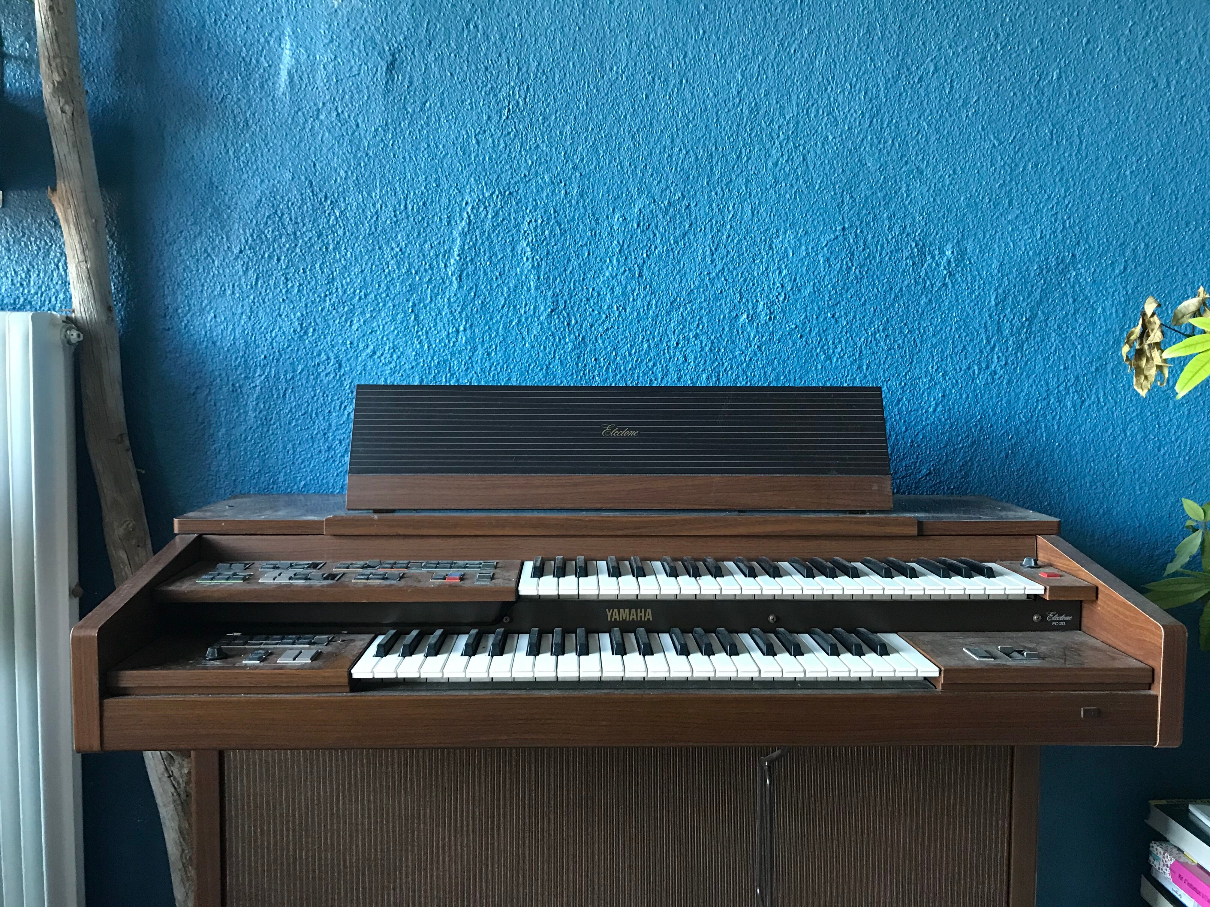 Yamaha Electone FE30 double keyboard organ