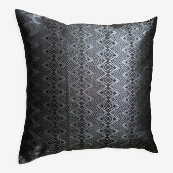 Glossy black Kachin cushion 50x50 cm