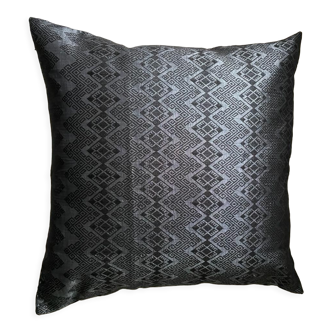 Glossy black Kachin cushion 50x50 cm
