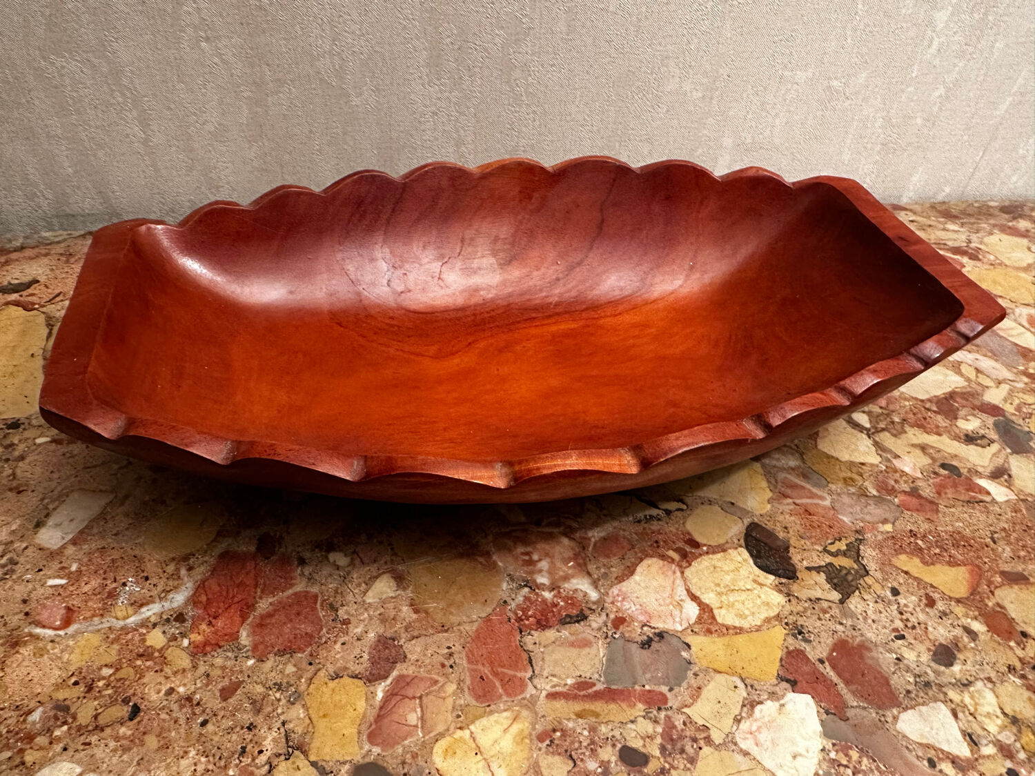 Vintage Red Carved Wooden Bowl / Pocket Dish - 41 / 25 / H 8 cm
