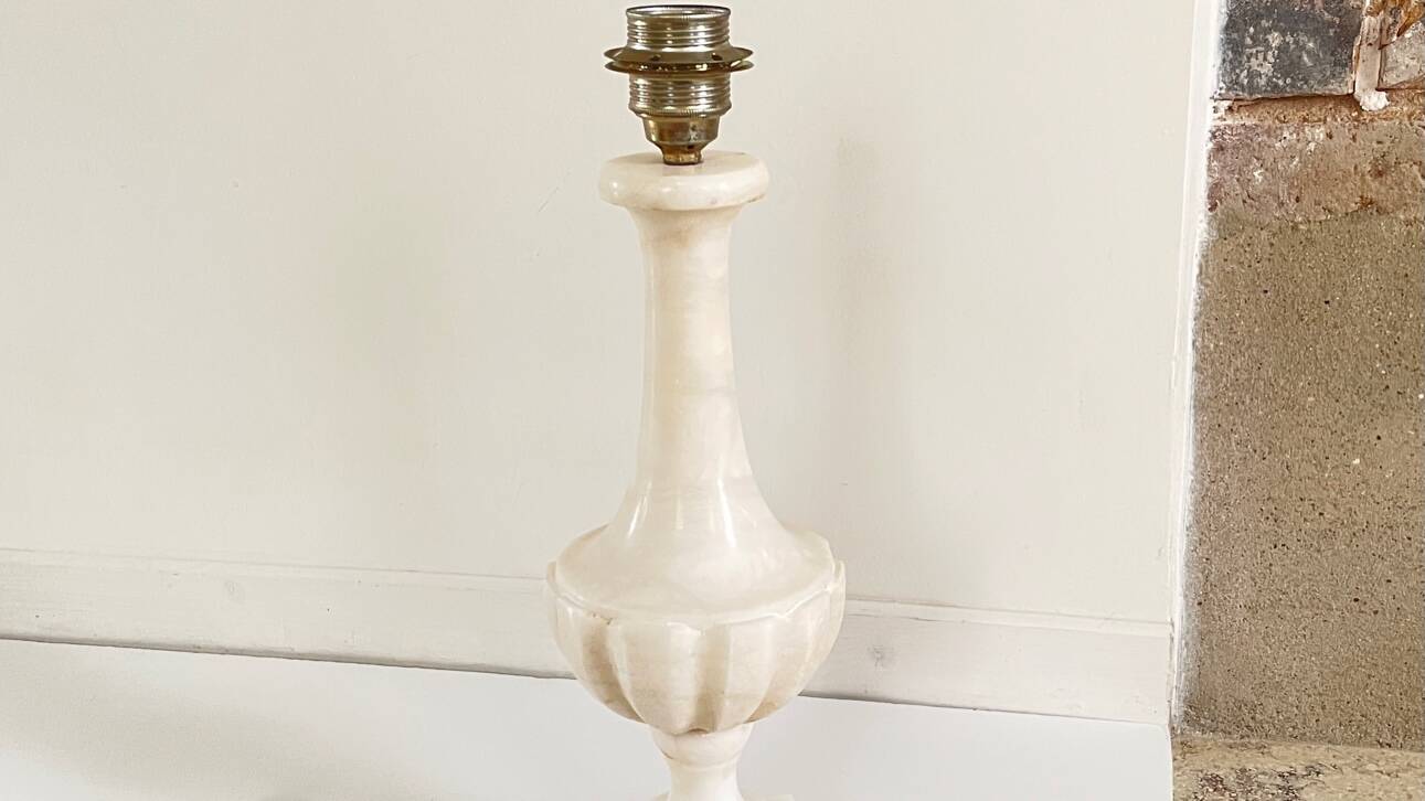 ALABASTER Stone LAMP Vintage MEDICIS Shape