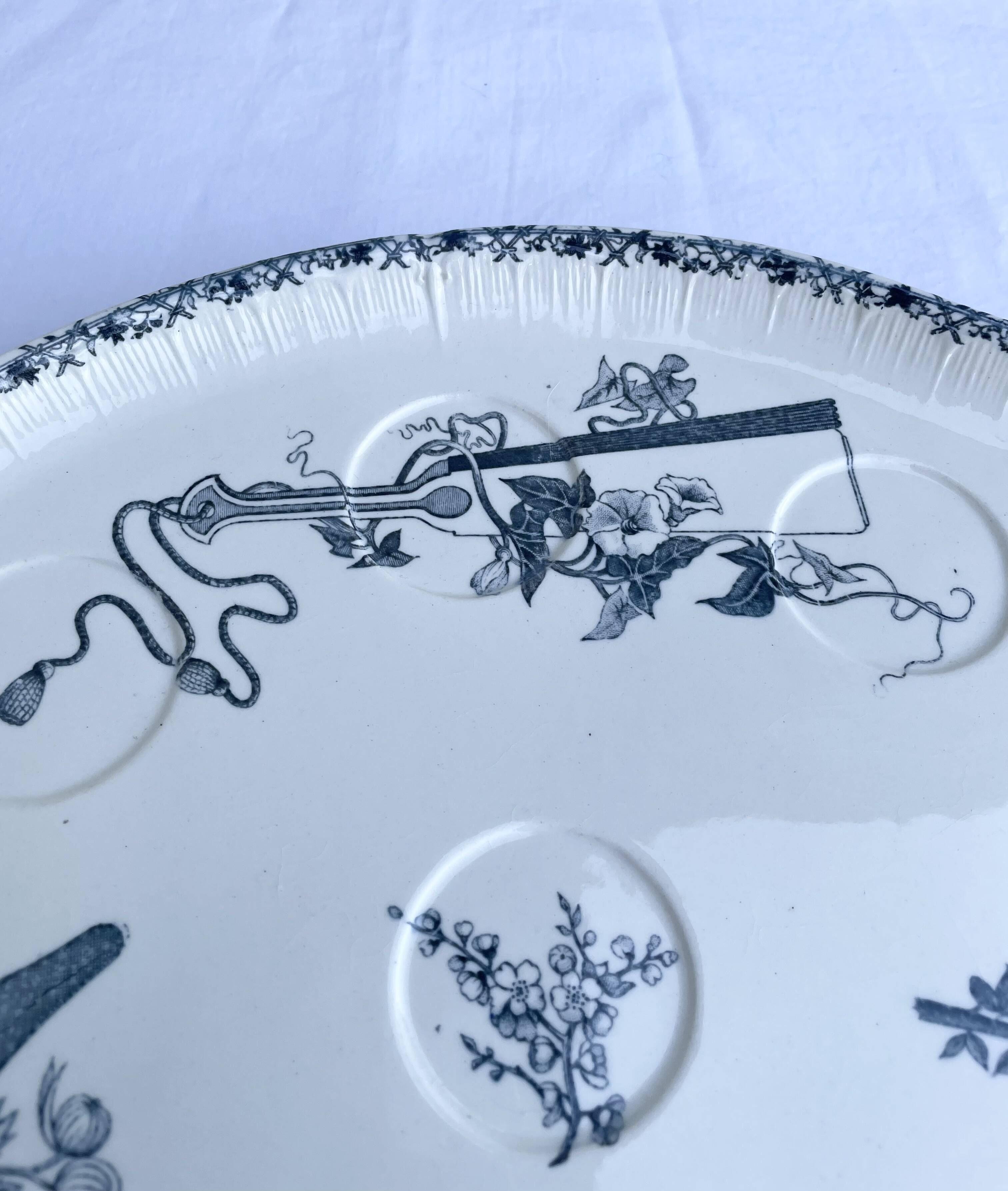 Old earthenware egg dish – Émile Bourgeois, late 19th century