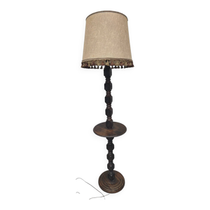 lampadaire en bois tourné