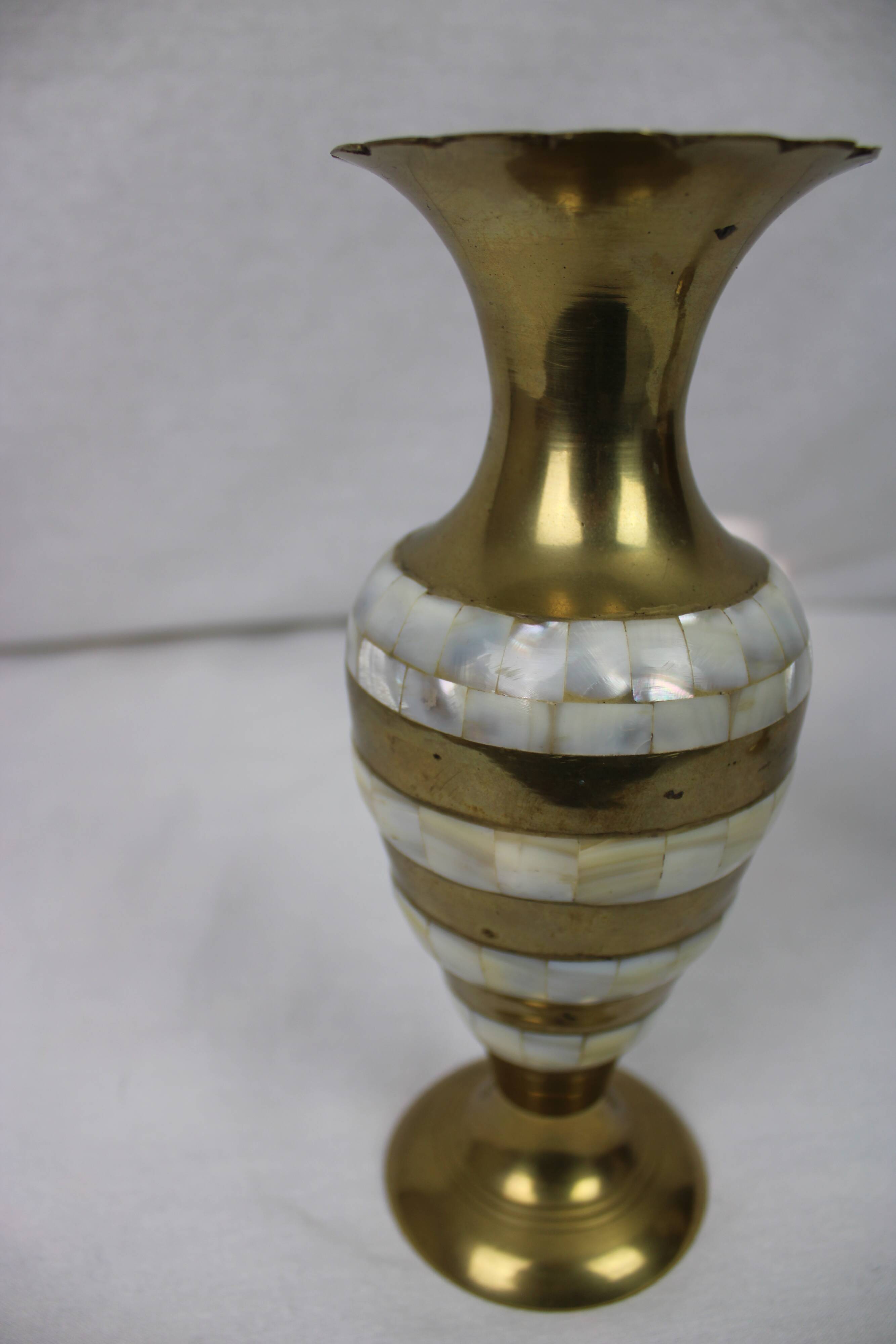 Vase laiton et nacre