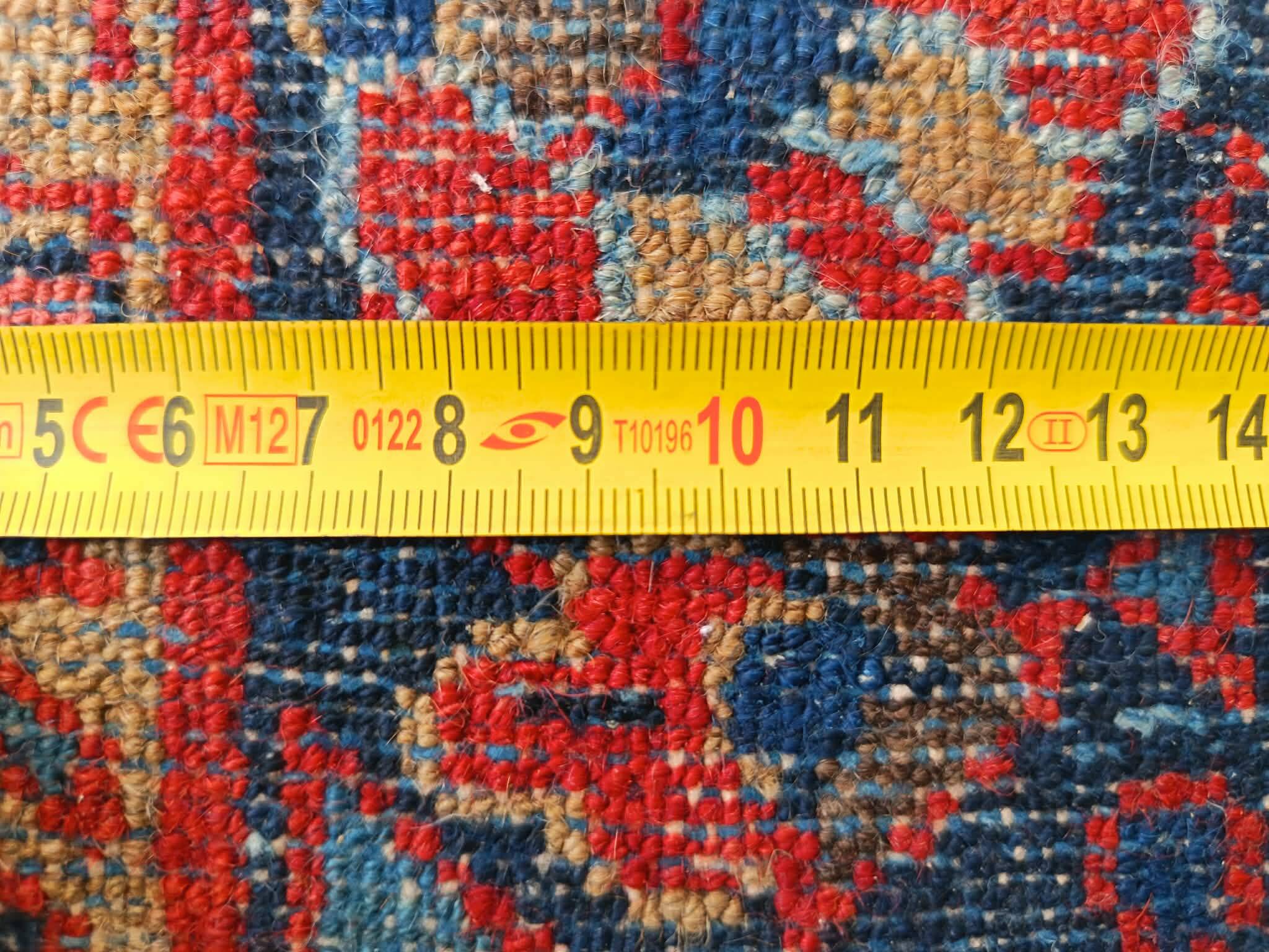 Handmade Sarouk Persian carpet