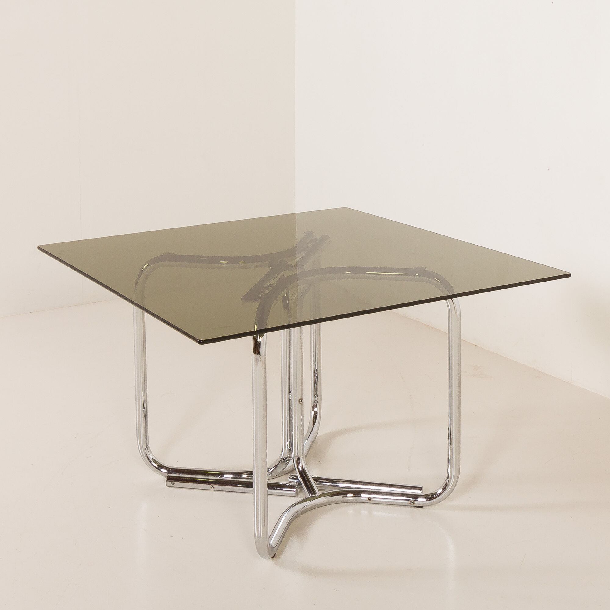 Table à manger space age italienne avec 4 chaises attribuées à Giotto Stoppino, années 1970.