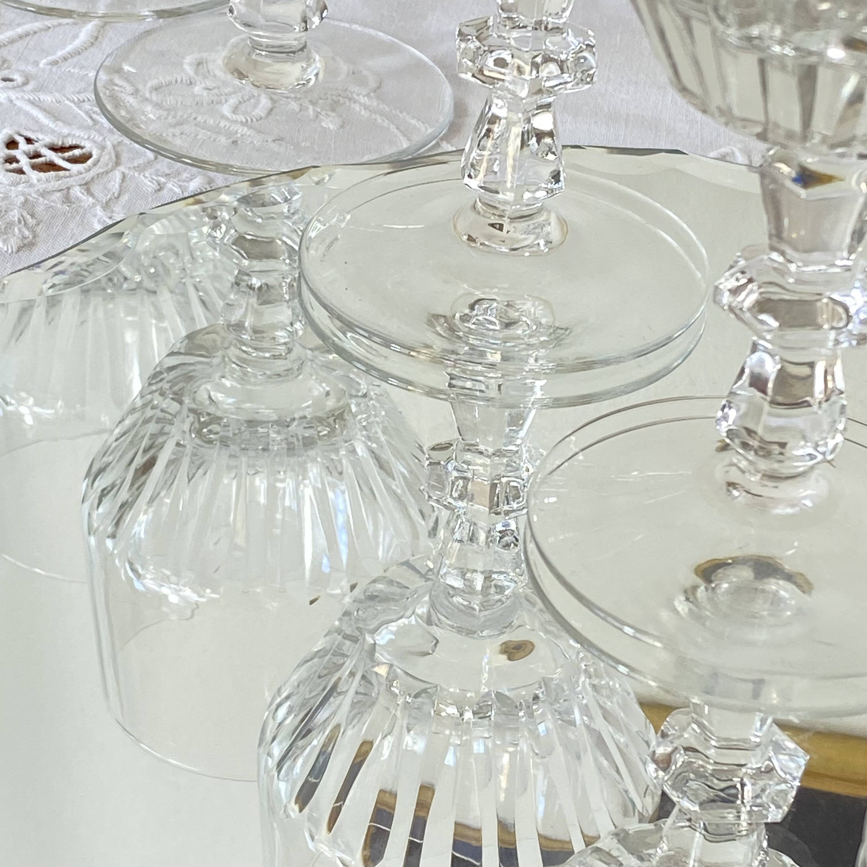 6 verres à pied anciens ciselés verre à vin ou à eau