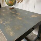 Farm table