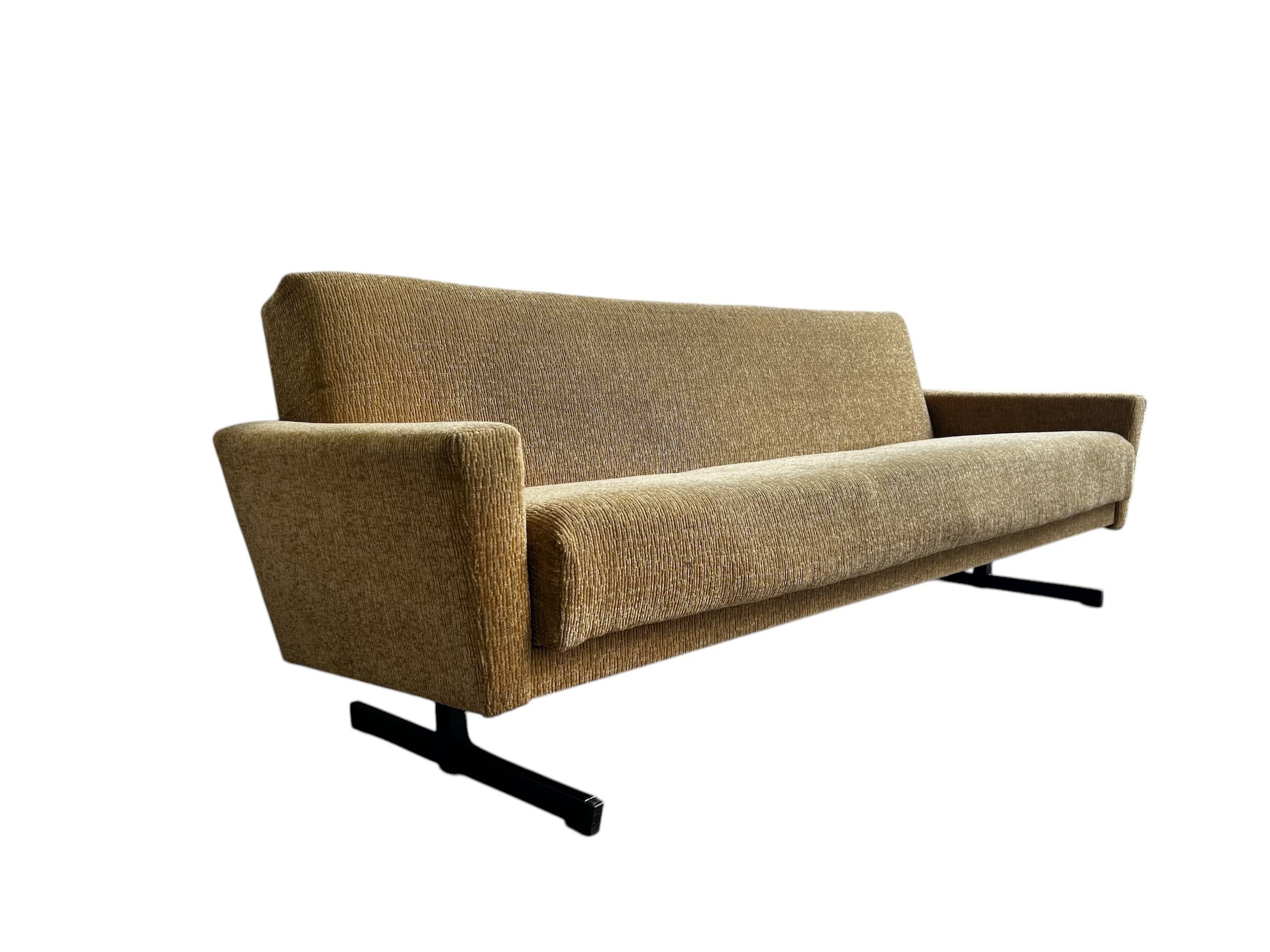 vintage chaise longue/sofa bed or sofa