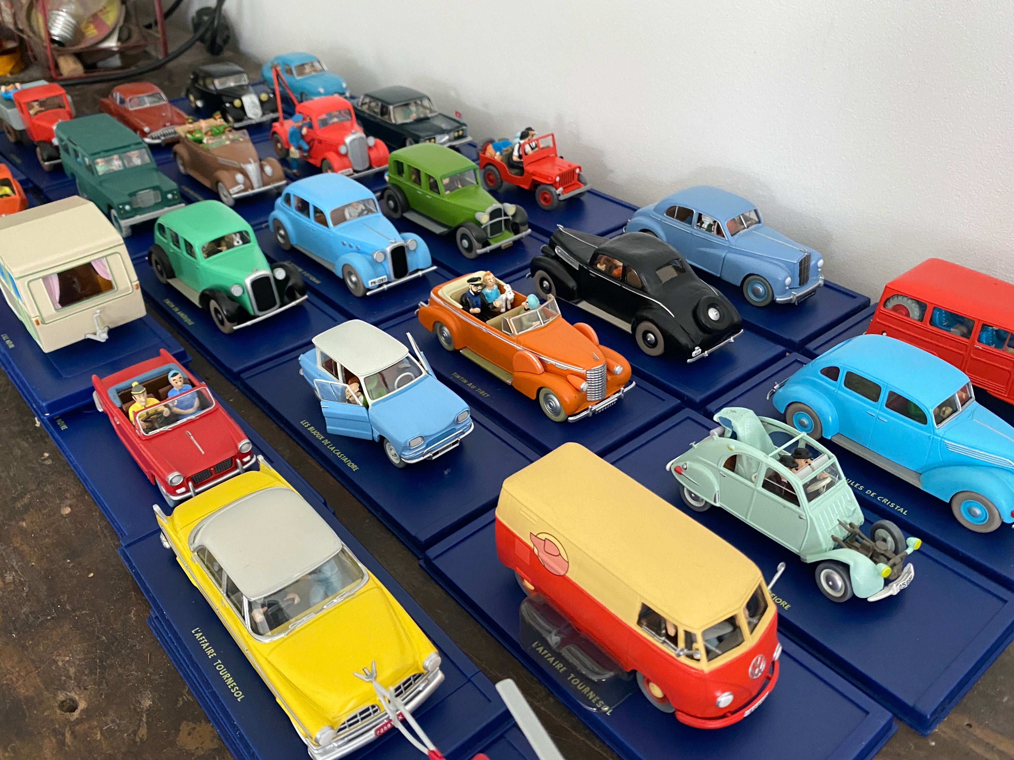 Classic cars "en voiture tintin" atlas edition