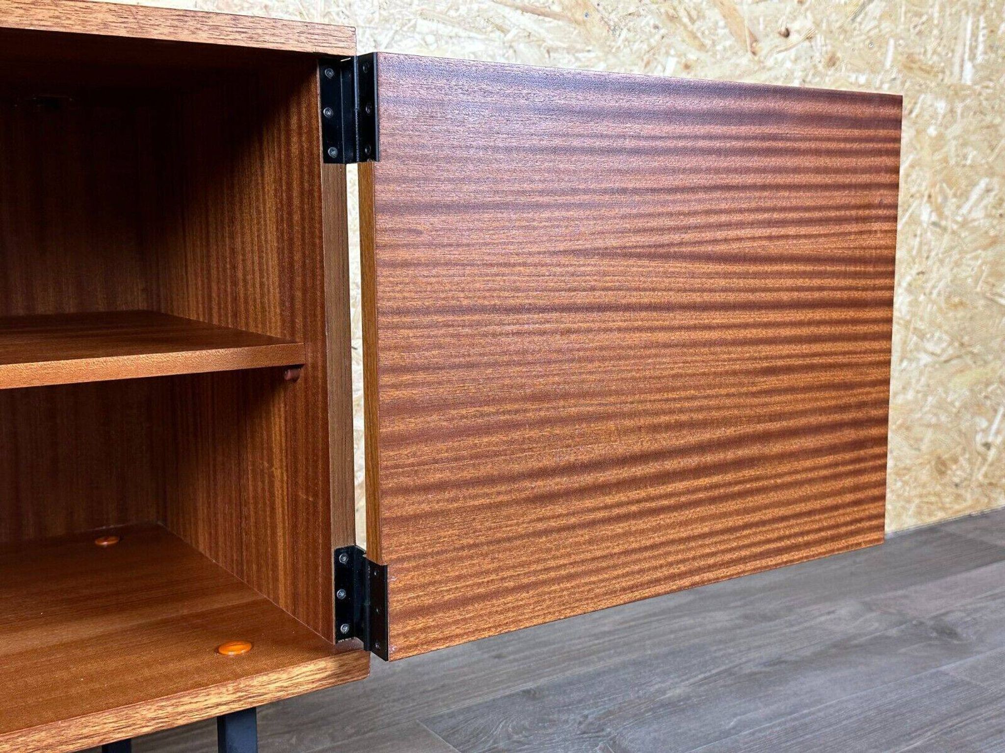 Buffet en teck des années 60/70