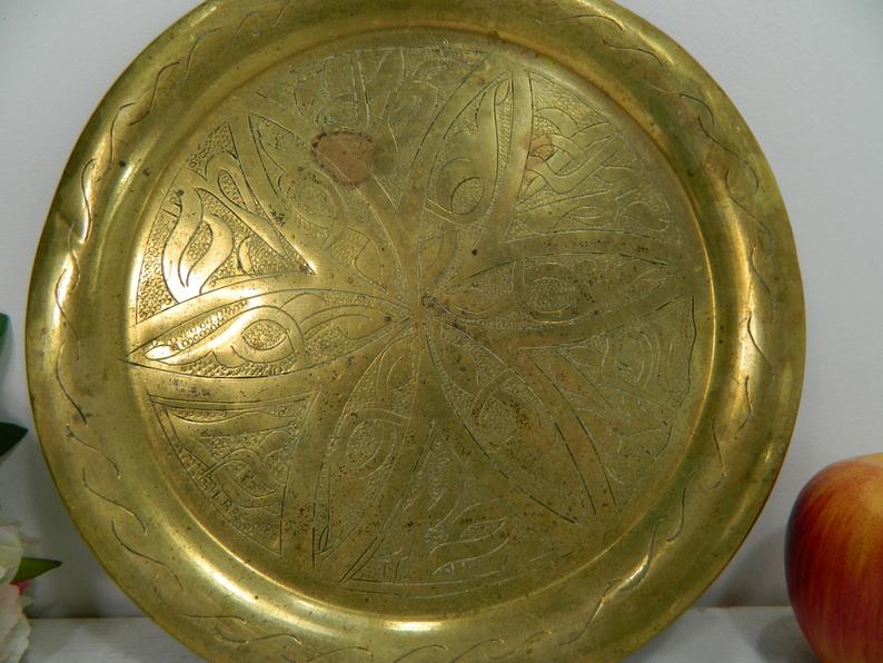 Moroccan tray in engraved brass