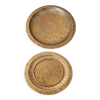 Set of 2 embossed brass trays