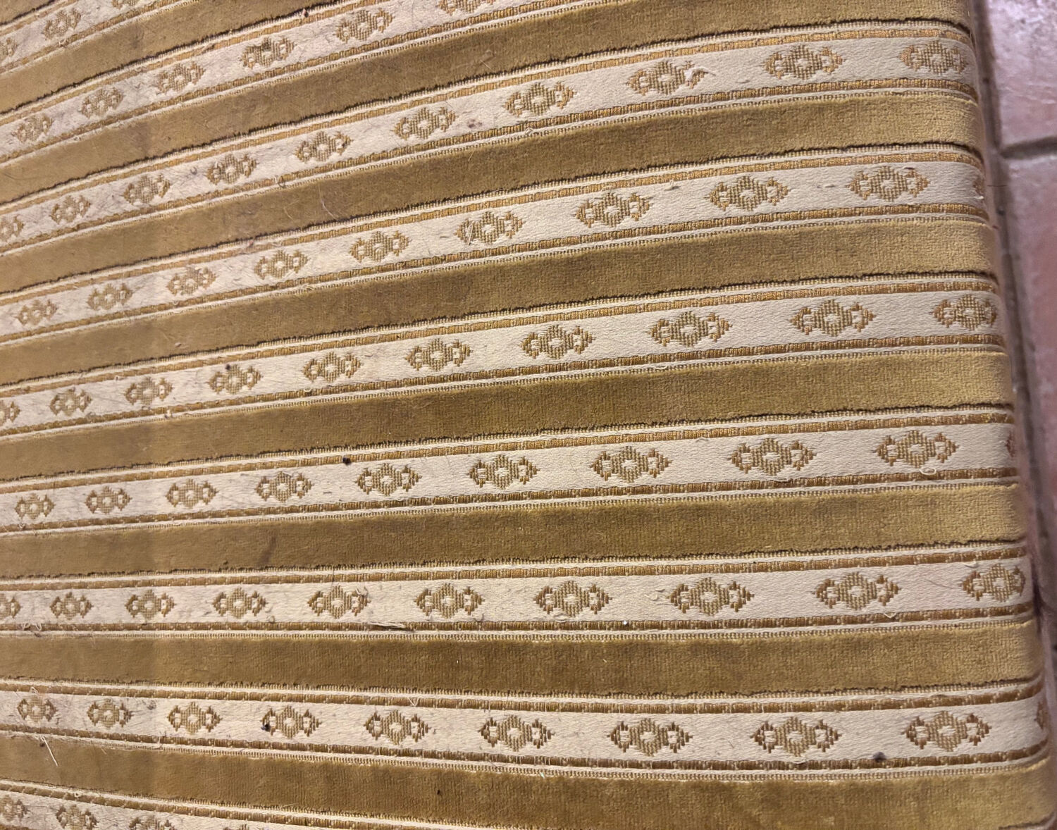 Antique character sofa in solid wood