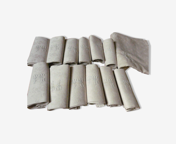 service de table Nappe,12 Serviettes Damassé et Monogrammes : FG ou FC