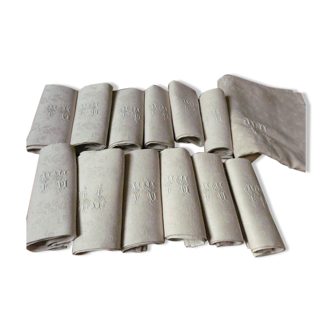 service de table Nappe,12 Serviettes Damassé et Monogrammes : FG ou FC
