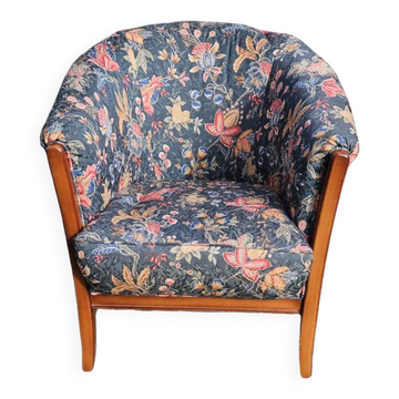 Satin Fabric Basket Chair
