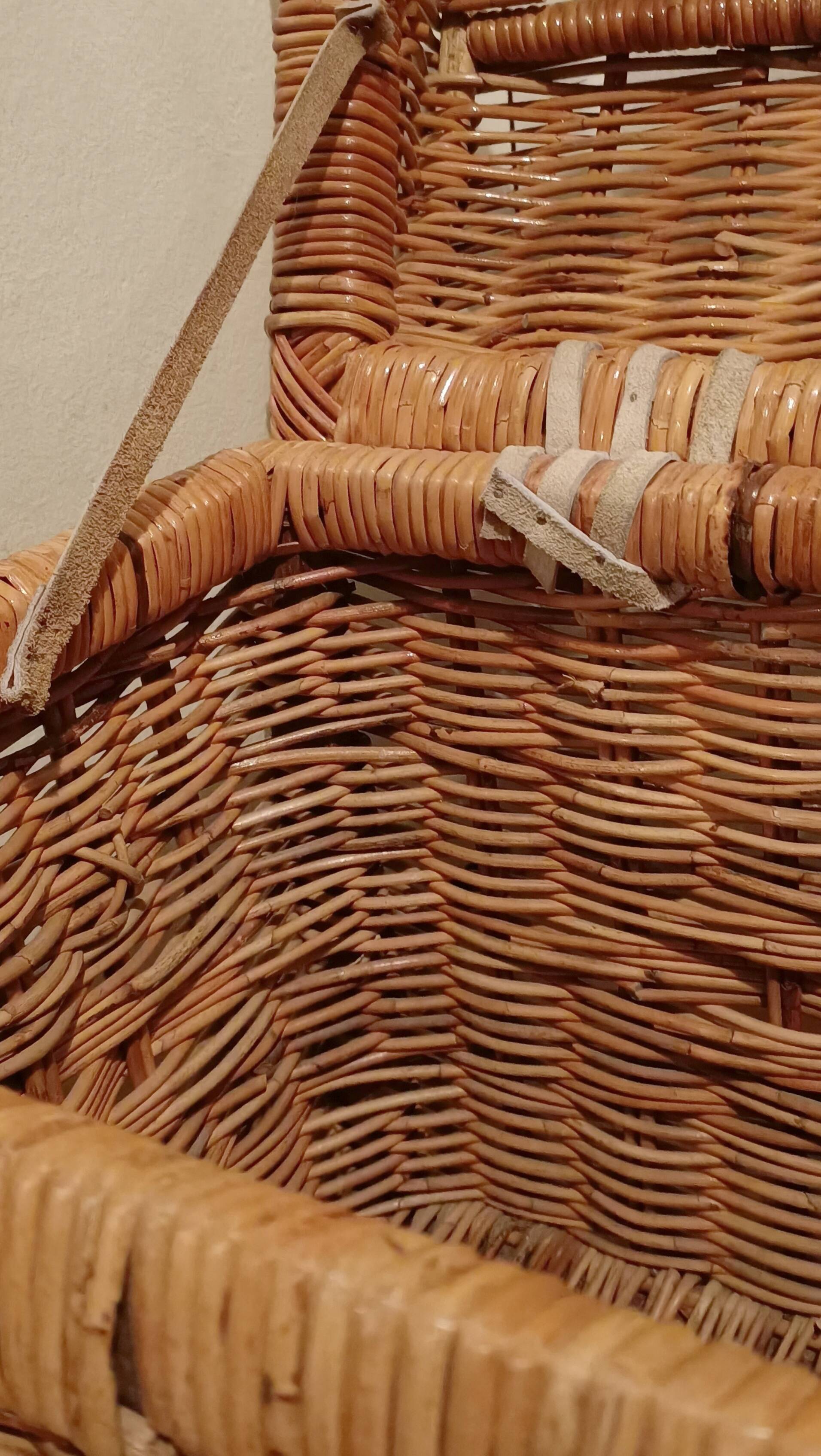 Braided wicker trunk