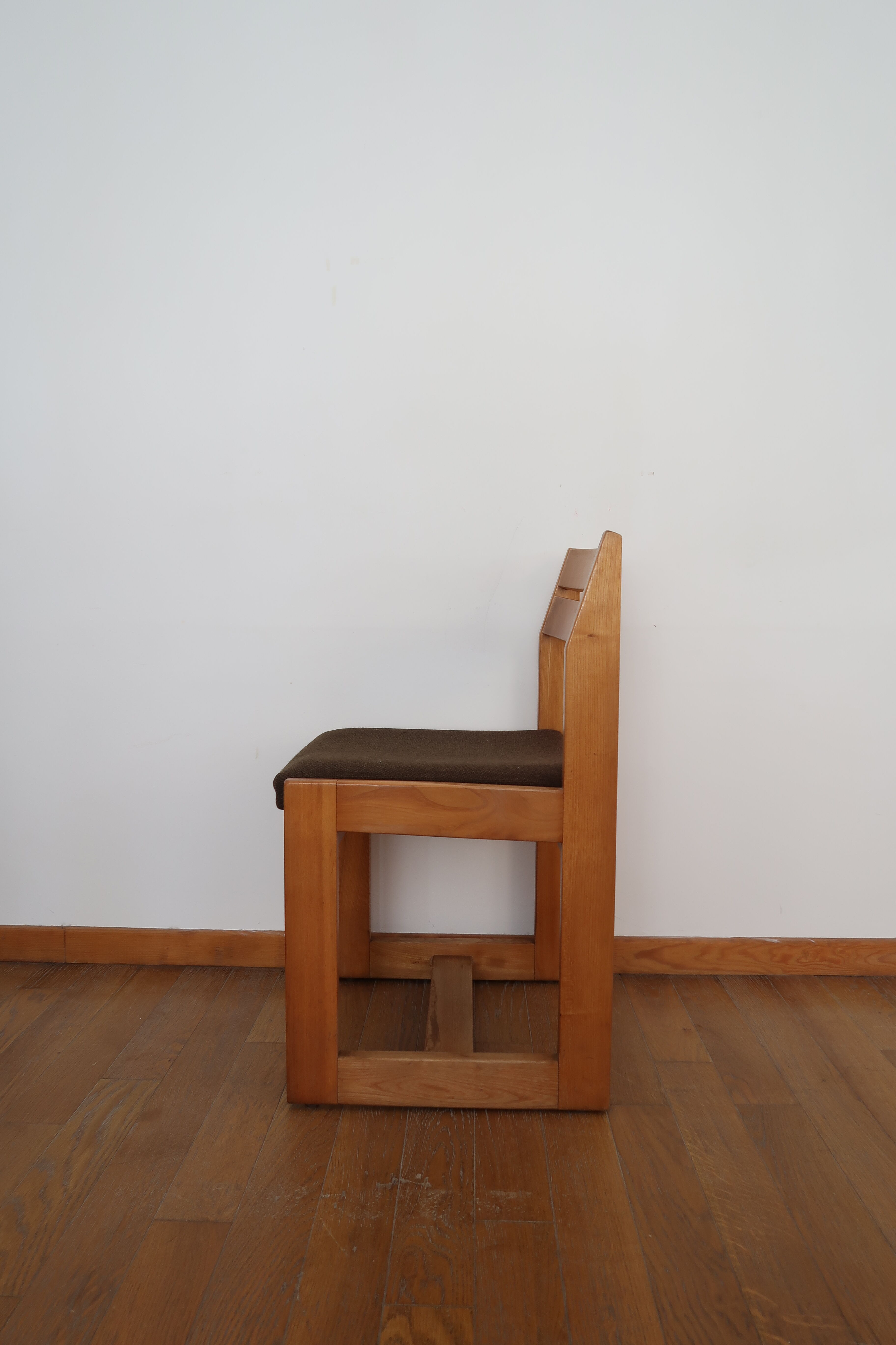 4 chairs sleigh Maison Regain