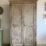 Armoire patinée