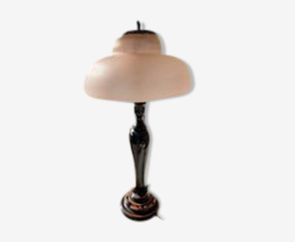 Lampe de style art déco signée valentin sur le pied