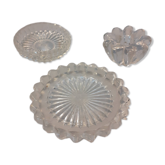 Set of 3 glass objects
