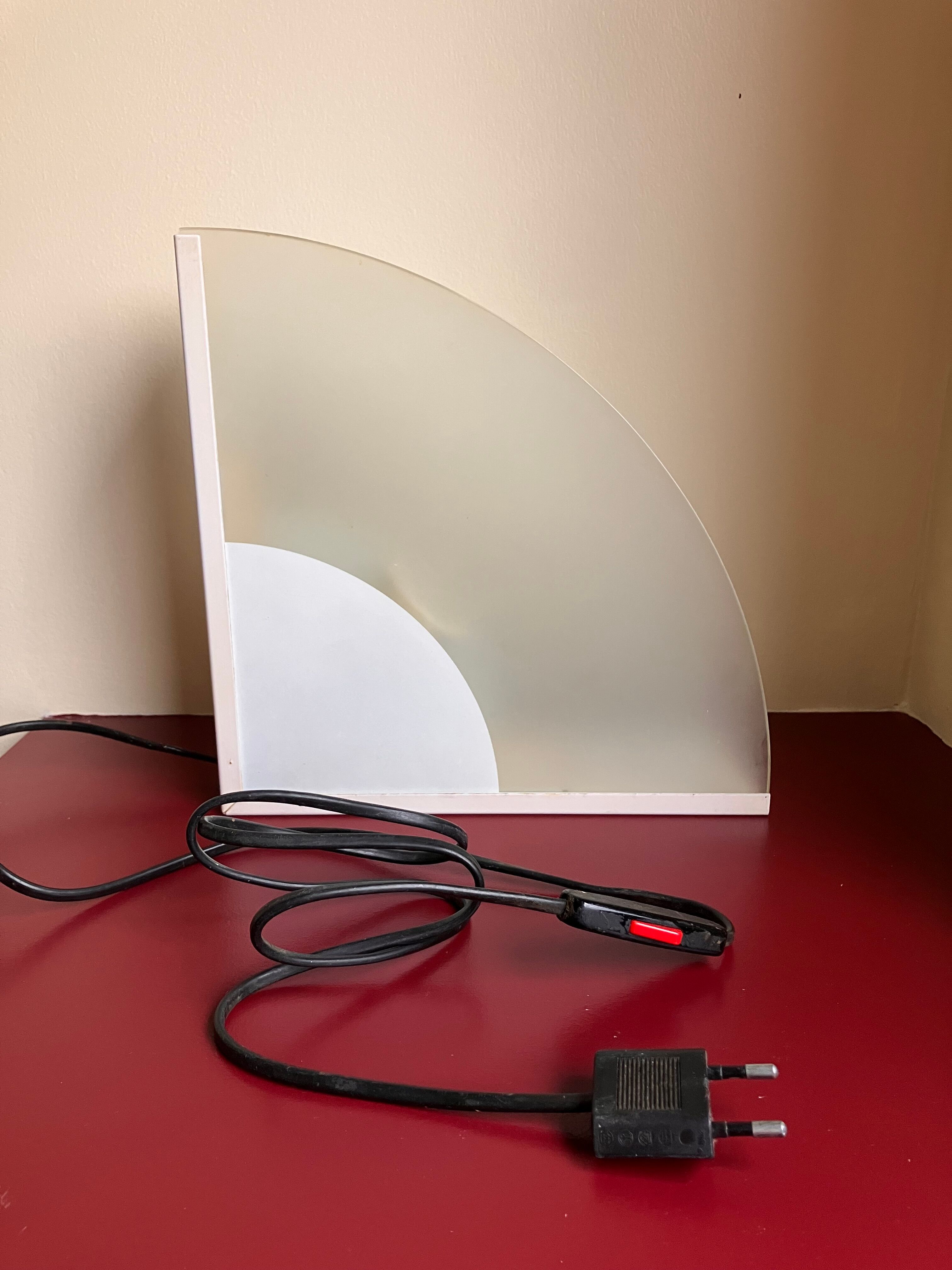 Lampe à poser design italien post moderne verre et métal blanc
