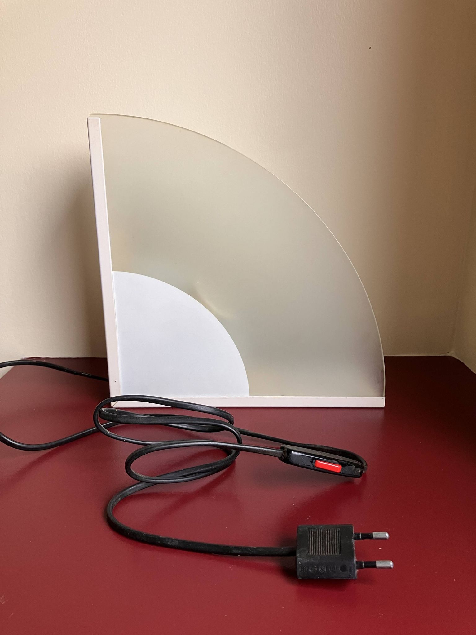 Lampe à poser design italien post moderne verre et métal blanc