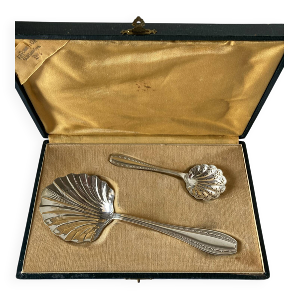 Pelle à glace et soupoudreuse, métal argenté Ercuis