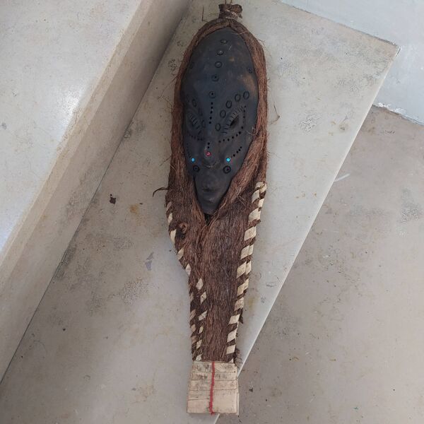 masque heaume de Nouvelle Guinée