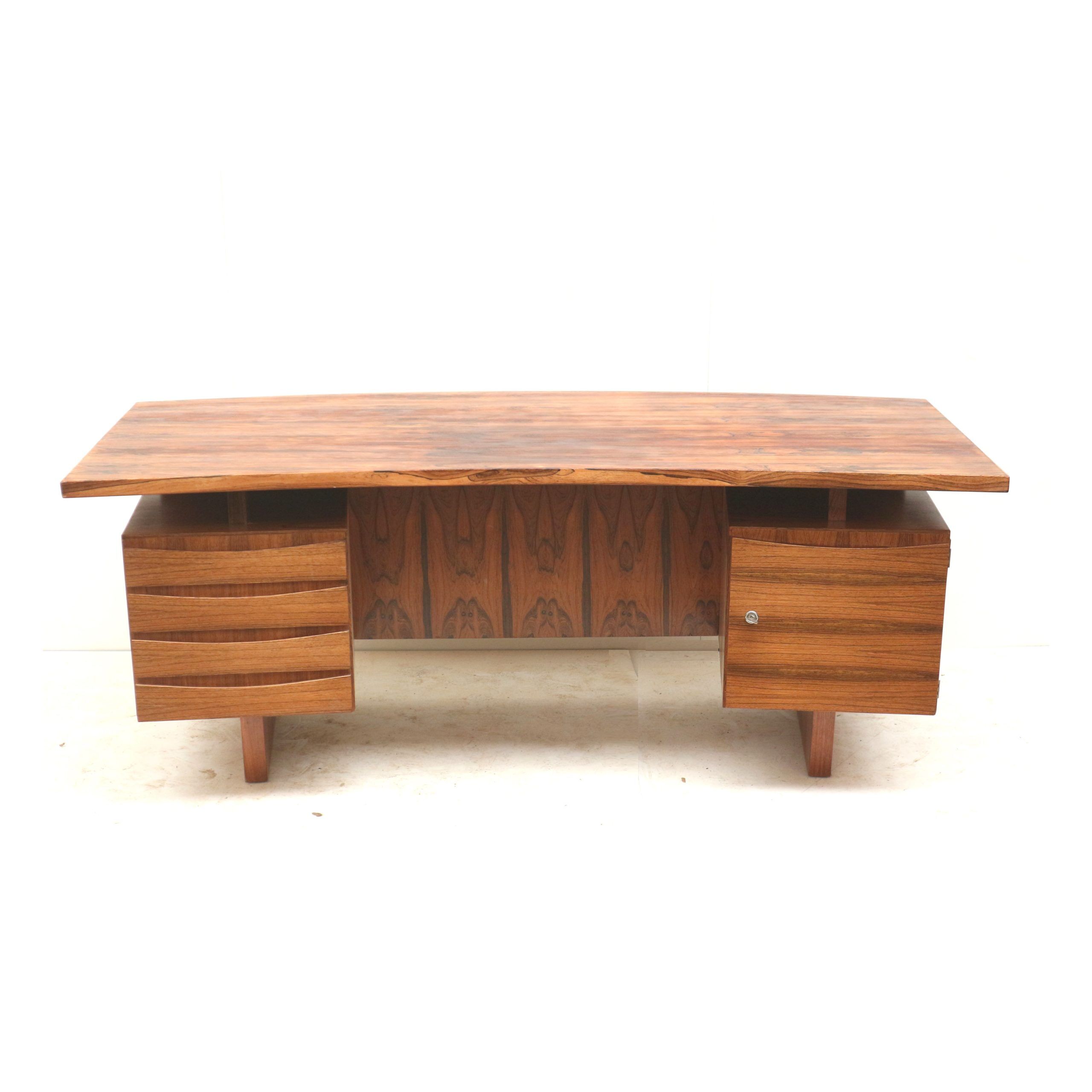 Large rosewood boomerang desk / executive desk from the 1960s