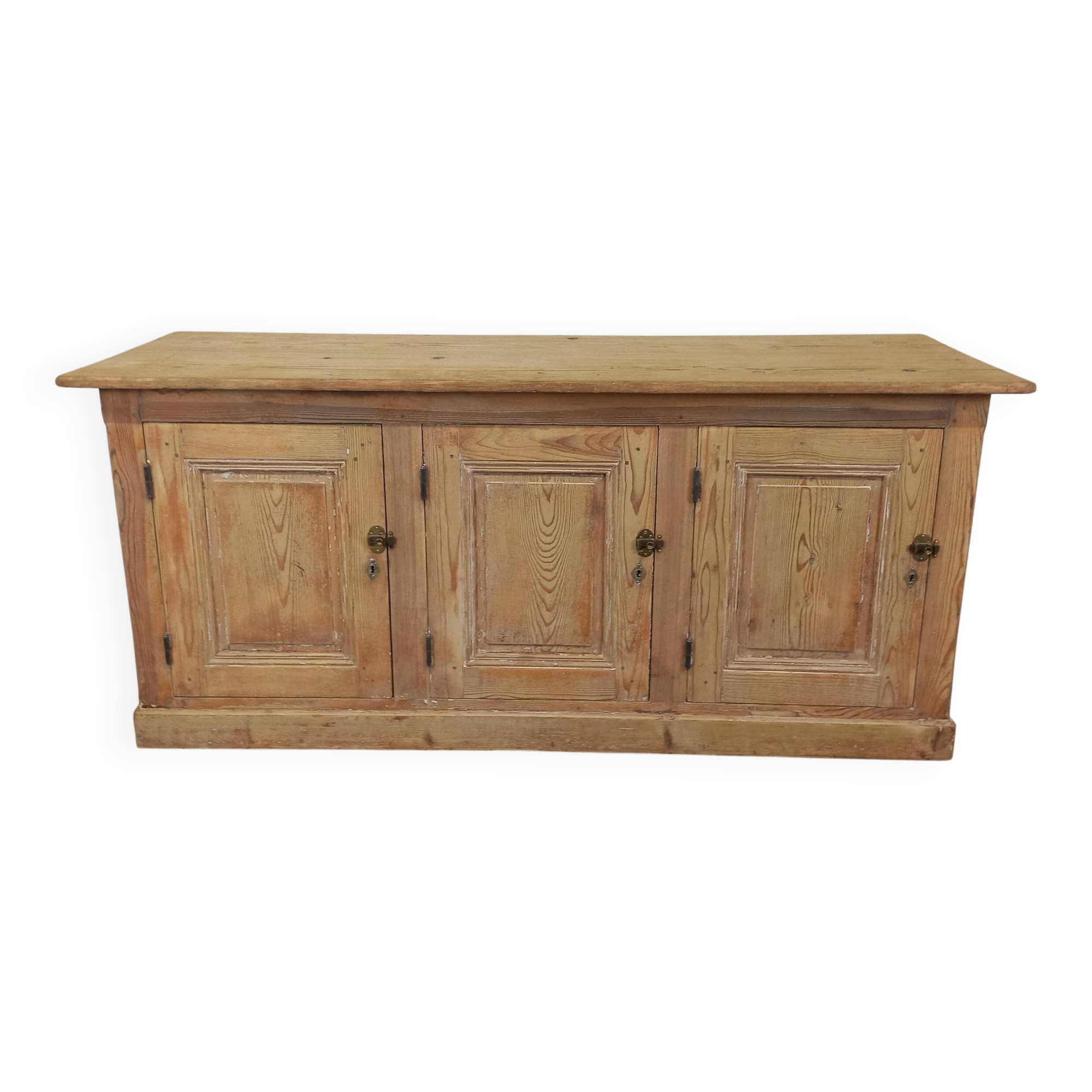 Rustic 3-door sideboard