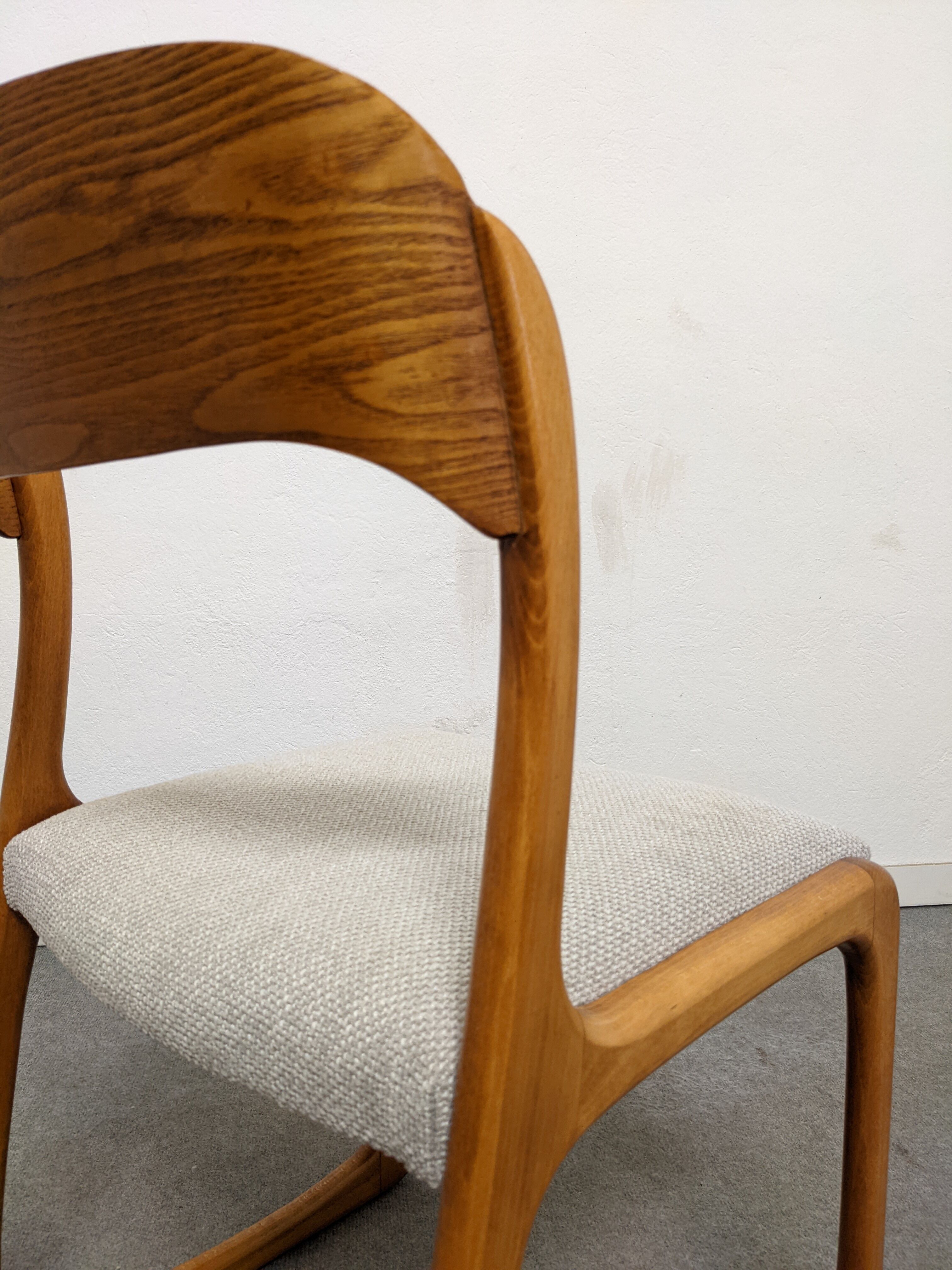 Série de 4 chaises traineau Baumann des années 60/70