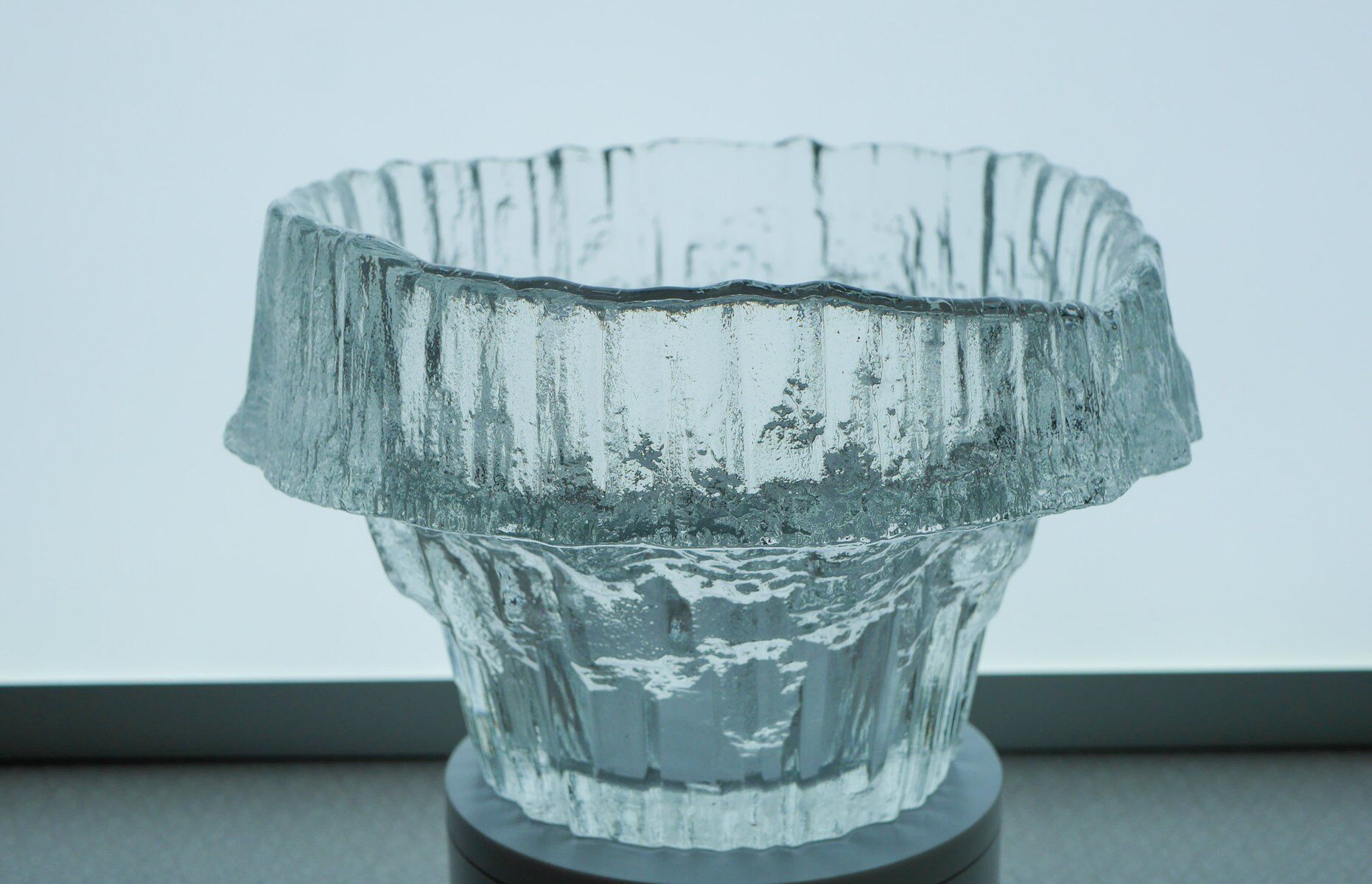 Stellaria art glass bowl by Tapio Wirkkala