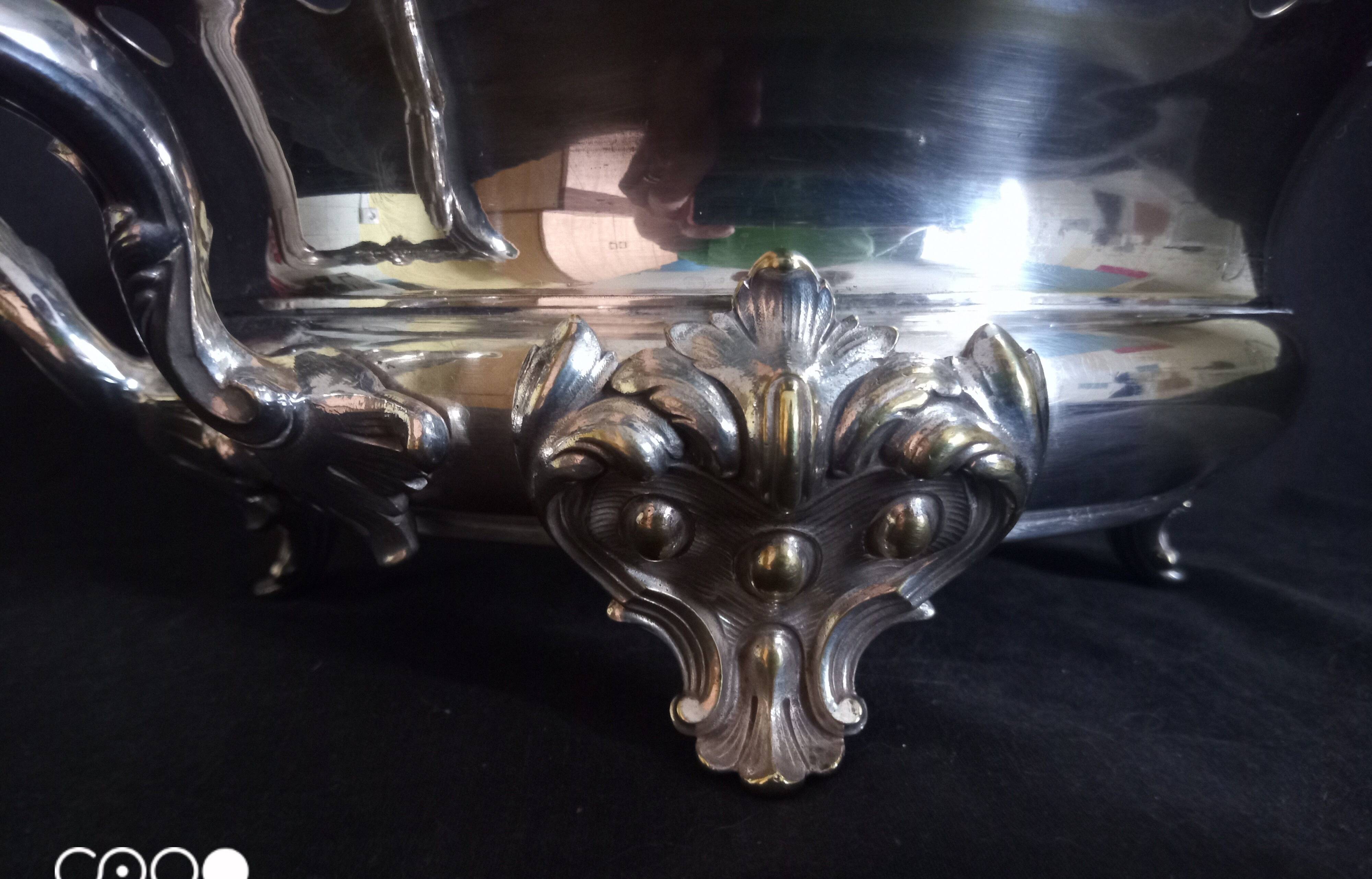 Orfèvrerie Christofle - Dish warmer in silver-plated metal, Louis XV style