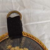 Frame dried flowers and synthetic flowers of oval shape Bombé