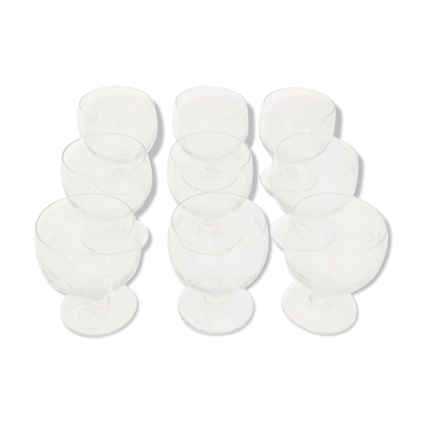 Water glasses / wine engraved with flowers