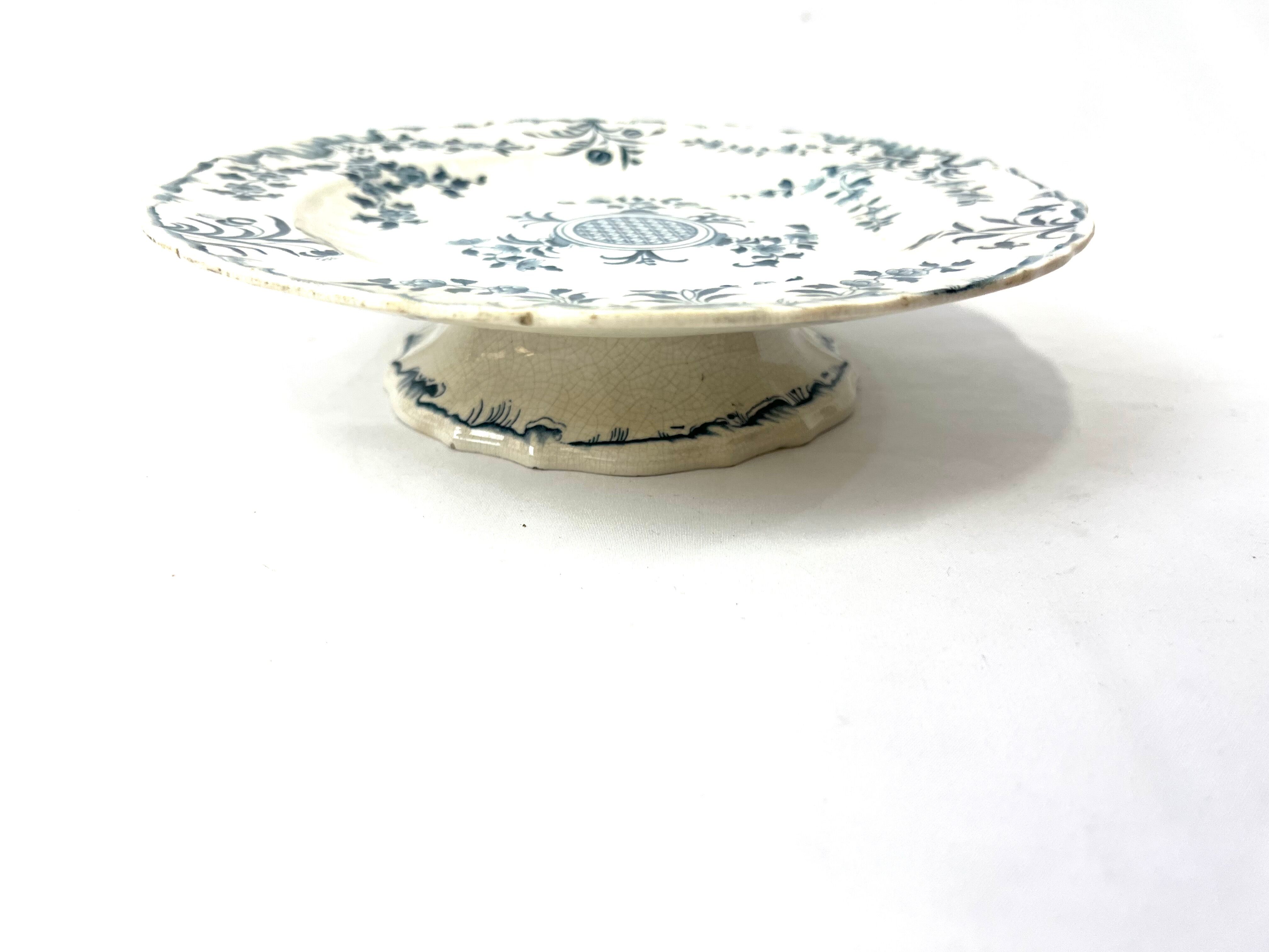 Stand dish compotier Minton Montrose 19th faience