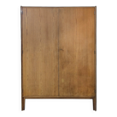 Armoire moderniste en pin époque reconstruction